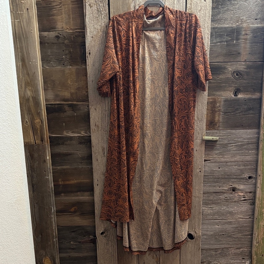 Crazy Train Brown And Tan Patterned Kimono - image 1